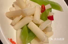 Crispy Green Pickled Lotus Root Tips