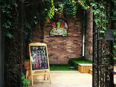 -麦落精酿啤酒餐吧(先农大院店)