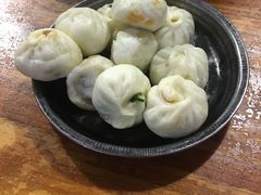 肉包-红帽叔叔包子