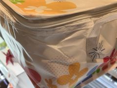 -花花卷卷·鲜食蛋糕(静安久光百货店)