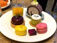 马卡龙-松山湖凯悦酒店·Café自助餐厅·周末火舞秀表演