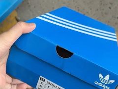 -阿迪达斯(武林银泰三叶草店)