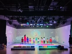 -小鸡哆哆故事屋·儿童乐园(嘉里城店)