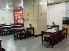 -牛一嘴·兰州牛肉面·大盘鸡(财富中心店)