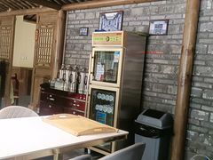 -乔家小院•非遗驴肉•本地小海鲜(滨河路店)