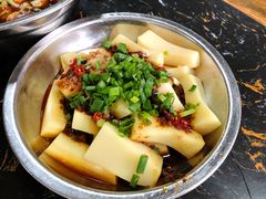 黄凉粉-大邑李记肥肠血旺
