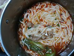 特色肥肠米粉-耙豌豆重庆小面