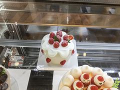-花花卷卷·鲜食蛋糕(静安久光百货店)