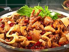 -晓彭肥肠鸡·泡椒鸡火锅(水木天地店)
