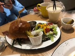 -HELLO 27 意面·沙拉·帕尼尼