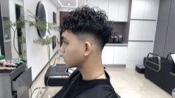 -ONE·男士国潮·美式渐变·理发馆·BARBER SHOP