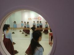 -韵姿少儿舞蹈(北外滩校区)