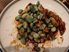 -八府香鸭·啫啫煲(华山路店)