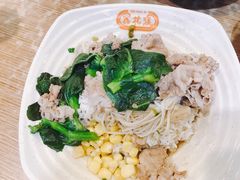 -鑫花溪牛肉米粉(文星广场店)