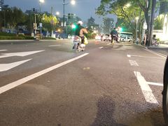 -7天酒店(上海江宁路地铁站玉佛寺店)