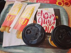 -麦当劳(展览路店)