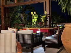 -亚龙湾喜来登·美景台大堂吧