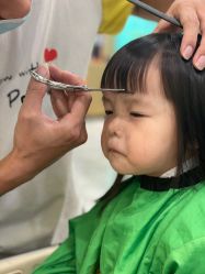 -爆米花儿童美发乐园