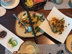-石梅湾威斯汀度假酒店-品味餐厅·川湘菜·海鲜风味火锅·手工面食·万州烤鱼·口味牛蛙·小龙虾