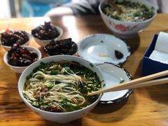 -越洋肖氏老米线(杨家坪店)