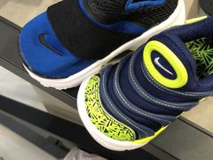 -ABC MART(心斎橋店)