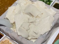 一块豆腐-95号酱骨·一块豆腐(展春园西路店)