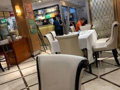 -老人和饭店(打浦路店)