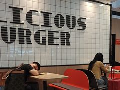 -麦当劳(深圳北站高铁店)