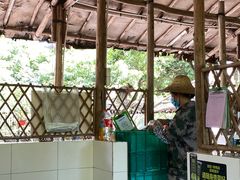 -满記土窑烧鷄波浪山莊