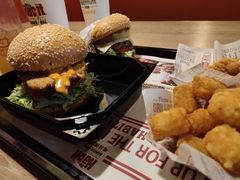 -The Habit Burger Grill 哈比特汉堡(复兴soho店)