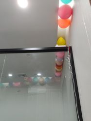 -苗方清颜专业祛痘·皮肤管理