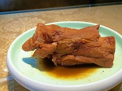 酱骨棒-东北哈尔滨酱骨头馆房掌柜铁锅炖