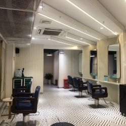 -PE SALON