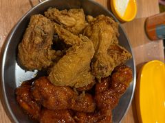 -BHC炸鸡(明洞总店)