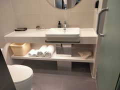 -艾豪森酒店(西安大雁塔大唐不夜城店)