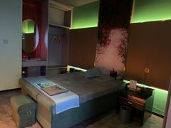 -臻享足道·HIFI影院足疗·泡浴SPA(成华店)