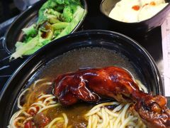 顺发大鸡腿-亞婆井·劲抽面食(铂顿城店)
