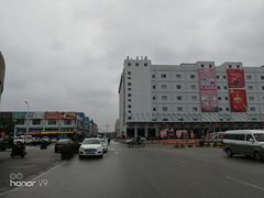 -无锡天鹏食品城