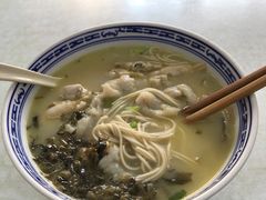-明呈黄鱼面馆(斜土路店)