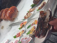 -雍容荟帝王蟹活龙虾展台自助(IFS黑金店)