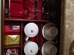 -宜昌均瑶国际酒店(宜昌CBD购物中心夷陵广场店)