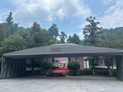 -滴水洞景区
