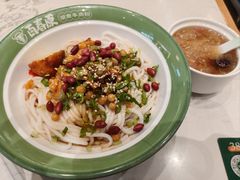 -百春原湖南牛肉粉(百联世纪店)