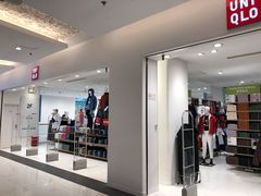 -优衣库(上海金桥国际商业广场店)