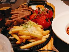 -港丽餐厅(来福士店)
