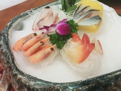 -青瓦餐厅·生鱼片·韩园烤肉(西塔店)