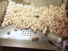 -老牌坊云南鱼豆花火锅(爱建店)