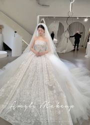 -艾米丽婚纱礼服