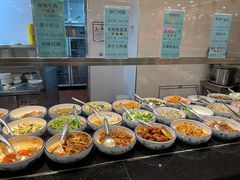 自助取餐区-令氏家外家周秦食府(高新店)