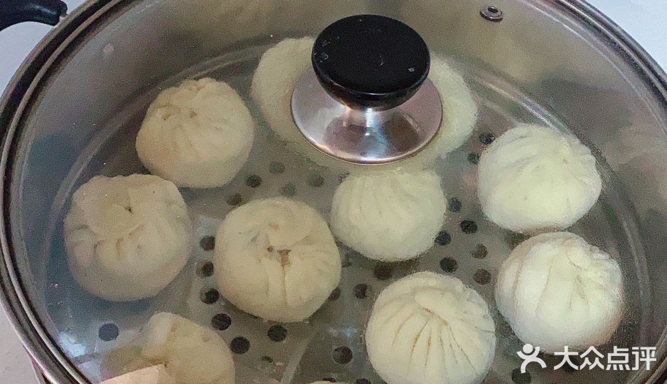 熬豆沙,都是我亲力亲为,豆沙里添加了炼乳,口感更香滑